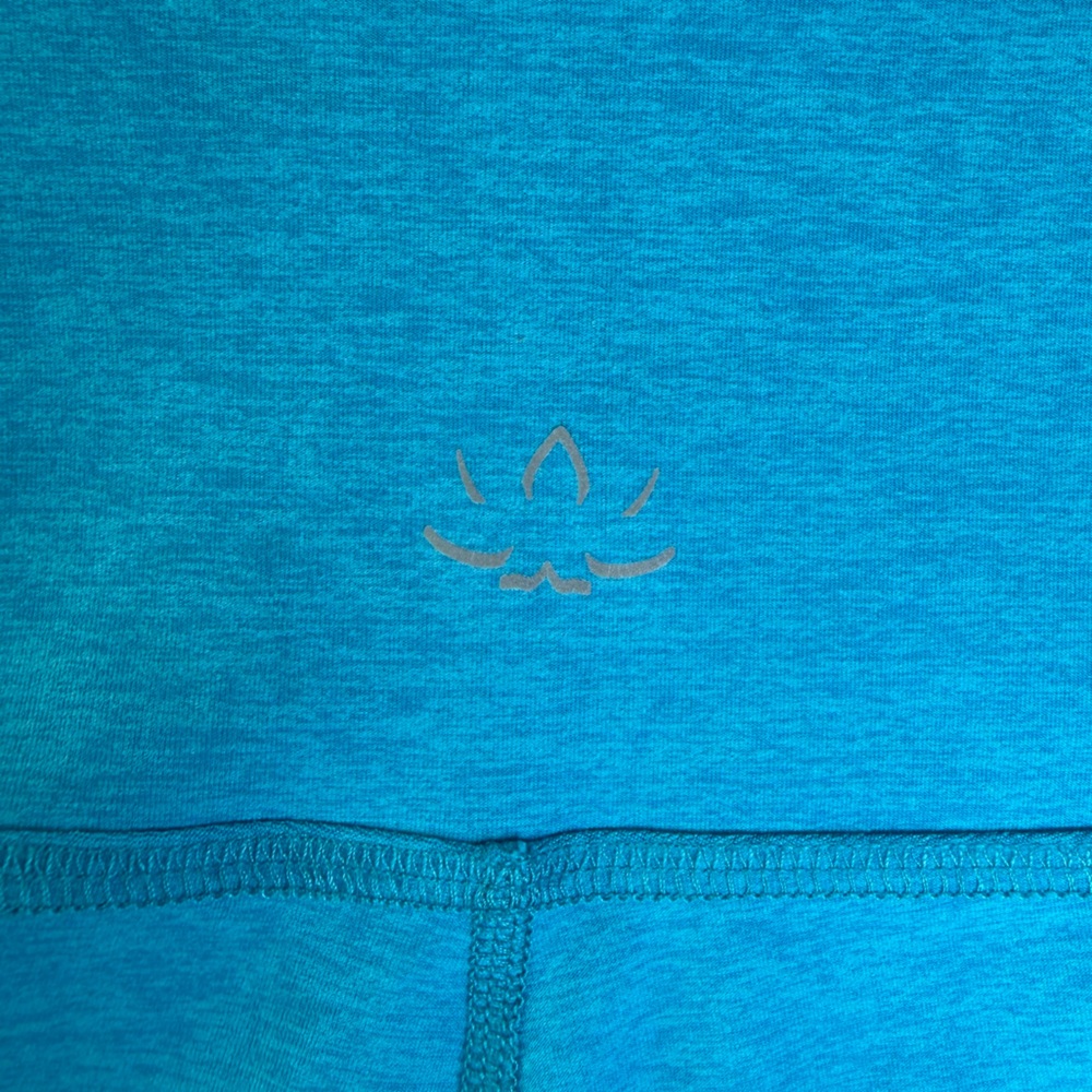 Beyond Yoga | Spacedye Caught in the Midi Leggings in Blue Glow Heather | Medium - Picture 4 of 10